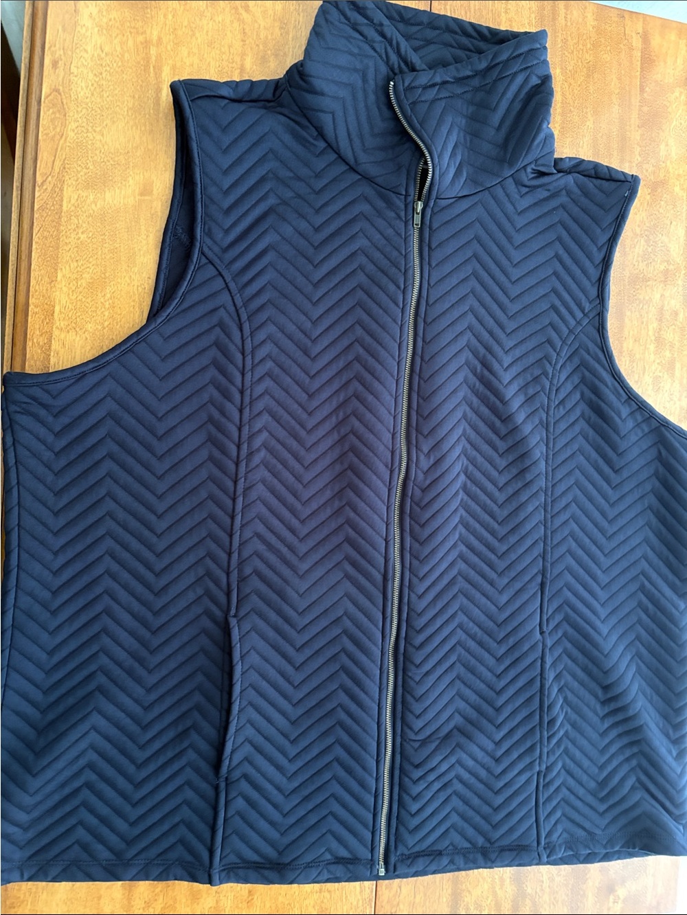 Hasting & Smith Women’s size 3X Navy Quilted Zip-Front Vest